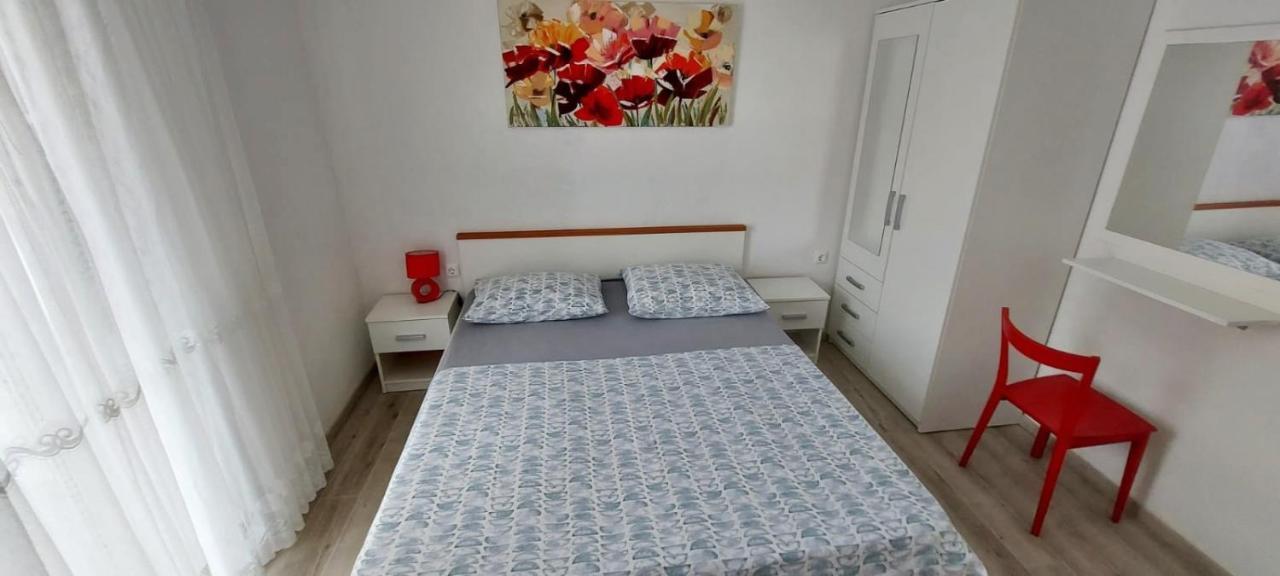 Apartments Villa Antony Drvenik  Ngoại thất bức ảnh